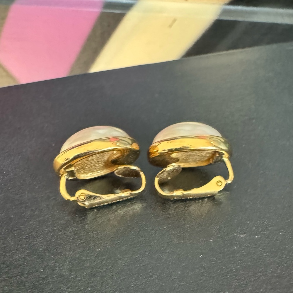 Christian Dior stamped Gold and Faux Pearl Clip Earrings, PRISTINE condi… - Picture 7 of 11